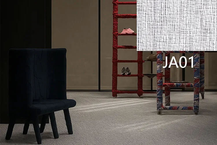 체육관 및 운동장 조용함